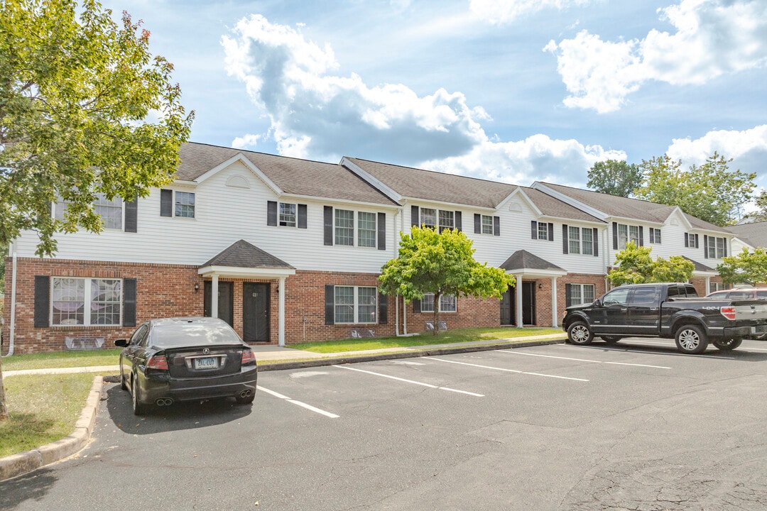 Harrison Square in Danbury, CT - Building Photo