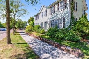 30-32 Sherman St in Burlington, VT - Building Photo