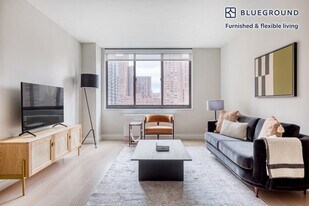 225 E 95th St in New York, NY - Building Photo