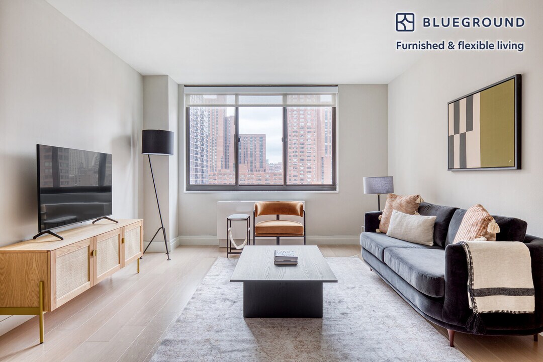 225 E 95th St in New York, NY - Foto de edificio