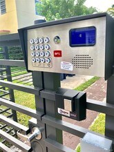 1949 Marseille Dr-Unit -# 4 in Miami Beach, FL - Building Photo - Building Photo