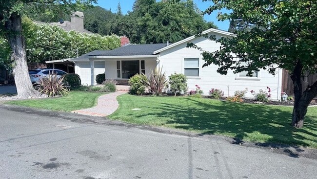 21 Ardith Ln in Alamo, CA - Building Photo - Building Photo