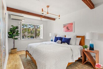1615 Laurel Ave in Los Angeles, CA - Building Photo - Building Photo