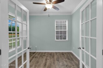 1011 Yellowwood Aly in New Bern, NC - Building Photo - Building Photo