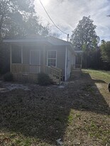 113 Jefferson St in Darlington, SC - Building Photo