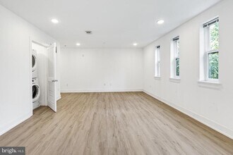 1335 N Marston St in Philadelphia, PA - Building Photo - Building Photo