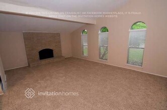 18110 Navajo Trail Dr in Spring, TX - Foto de edificio - Building Photo