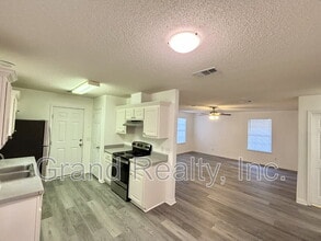 5574 Econfina St in Milton, FL - Building Photo - Building Photo