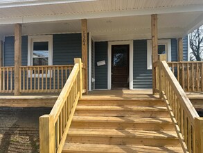 1304 Floyd St in Lynchburg, VA - Foto de edificio - Building Photo