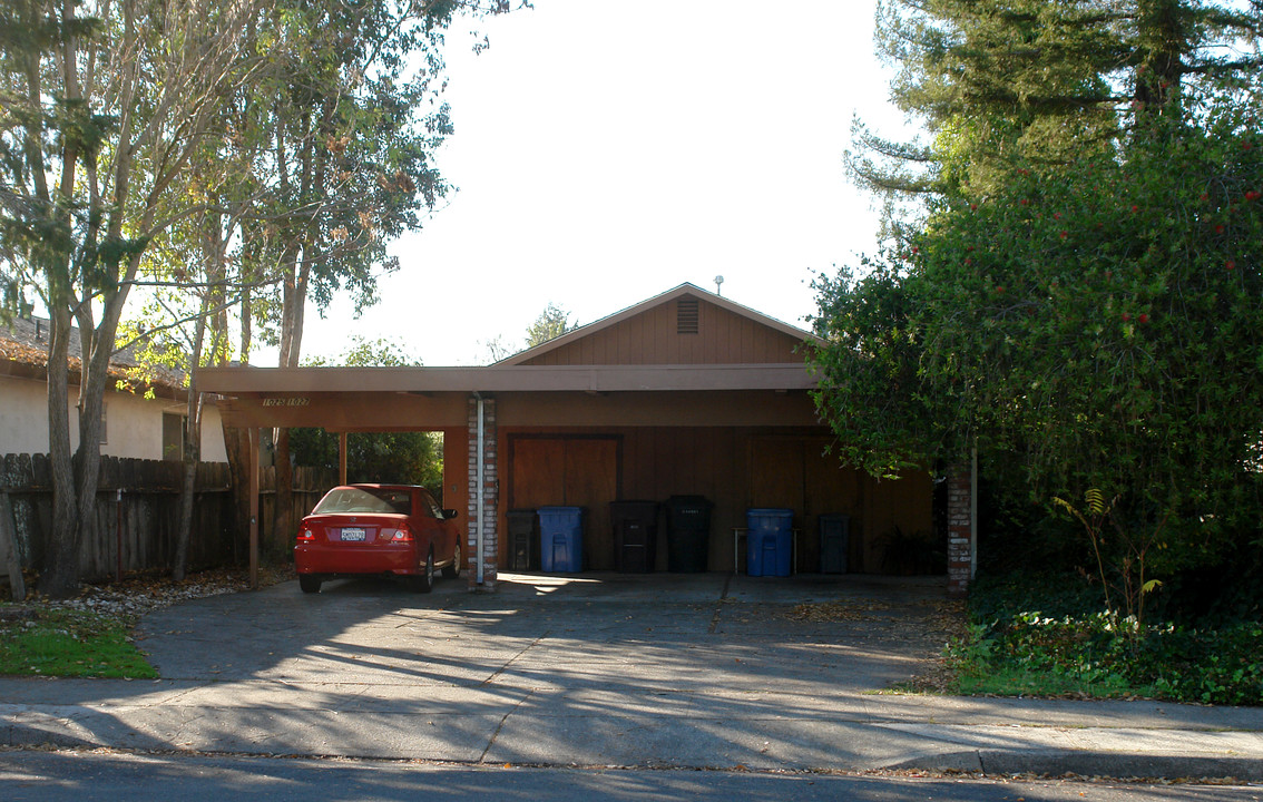 1025 King St in Santa Rosa, CA - Building Photo