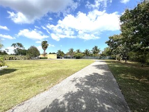 24595 SW 124th Ave in Homestead, FL - Building Photo - Building Photo
