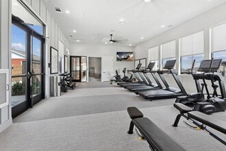 The Village at Mayfair in New Braunfels, TX - Foto de edificio - Building Photo