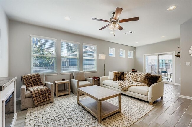 2717 Grizzly Wy in Leander, TX - Building Photo - Building Photo