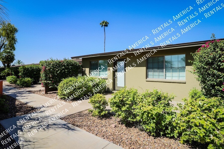 1850 E Maryland Ave in Phoenix, AZ - Foto de edificio