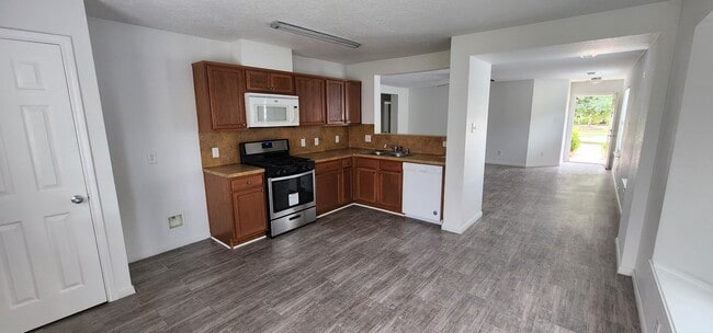 3411 Legends Wild Dr in Spring, TX - Building Photo - Building Photo