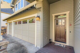 5568 NW 134th Ave in Portland, OR - Building Photo - Building Photo