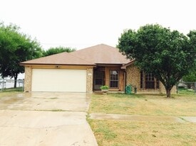 4307 Derik Dr in Killeen, TX - Building Photo