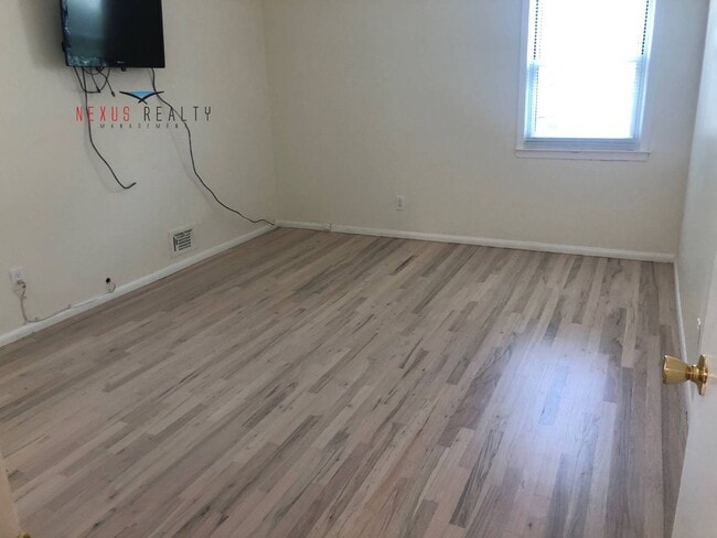 225-01 59th Ave in Queens, NY - Building Photo - Building Photo