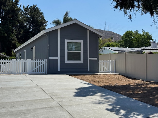property at 208 Vista Del Escuela