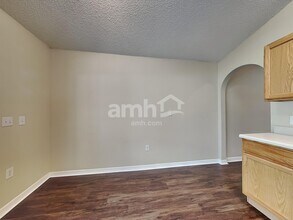 1014 Brenton Leaf Dr in Ruskin, FL - Foto de edificio - Building Photo