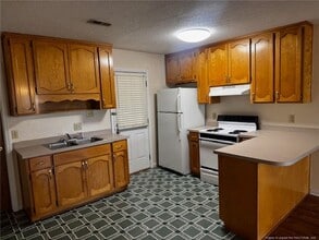 2411 Oak St in Lumberton, NC - Building Photo - Building Photo