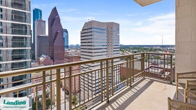 777 Preston St, Unit 26P in Houston, TX - Building Photo - Building Photo