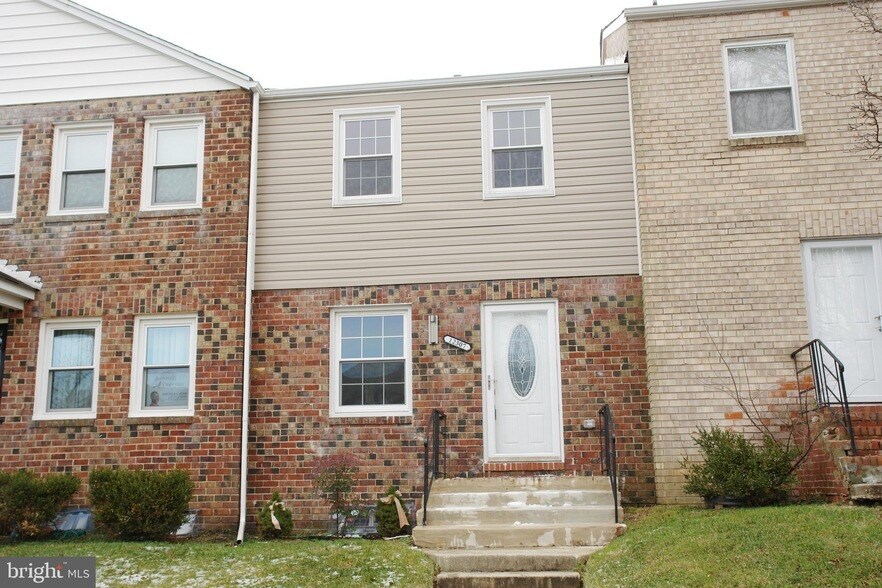 12307 Chesterton Dr in Upper Marlboro, MD - Building Photo