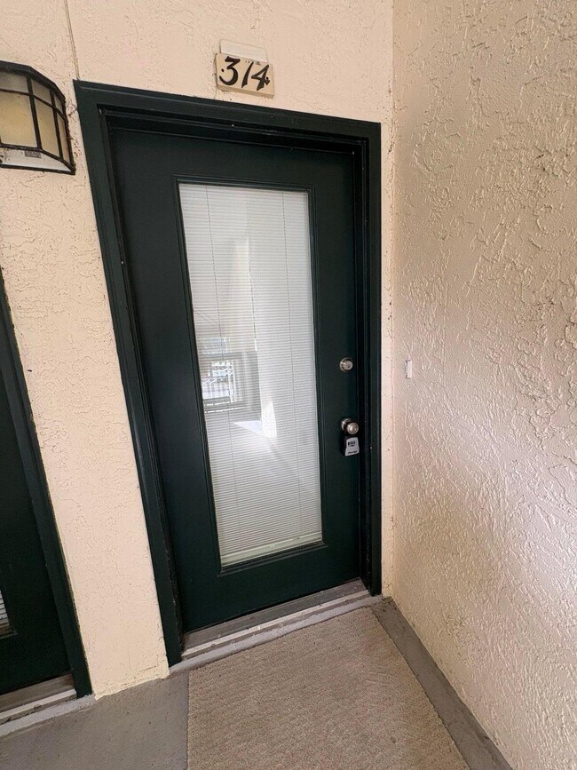 314 Westlake Ct in Niceville, FL - Foto de edificio - Building Photo