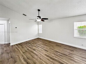 841 Stanton Dr in Weston, FL - Building Photo - Building Photo