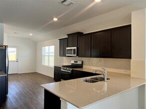 115 Canley Lp in Hutto, TX - Building Photo - Building Photo