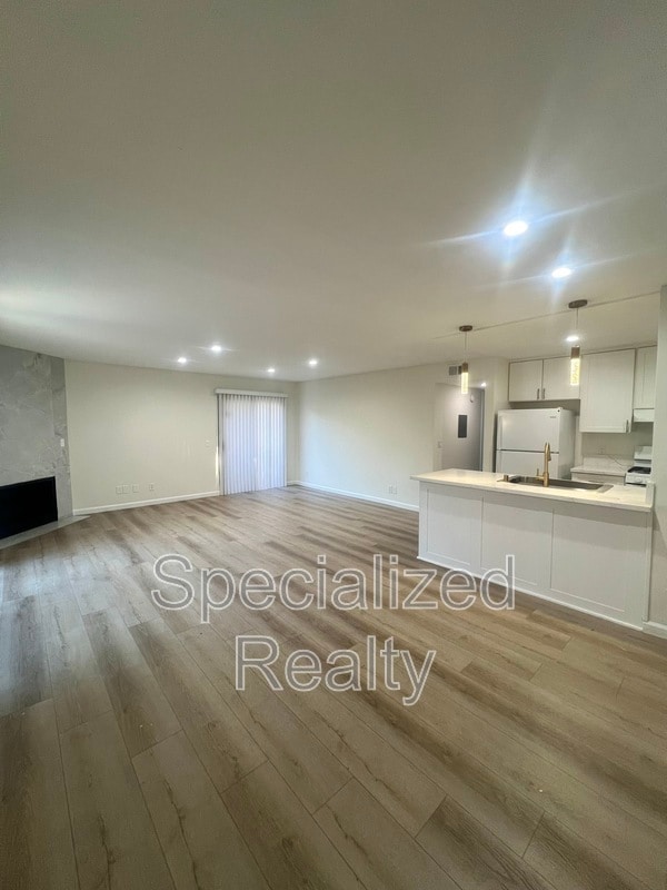 property at 7038 Vesper Ave