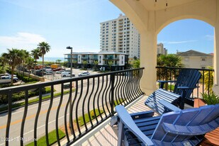 922 1st St S in Jacksonville Beach, FL - Building Photo