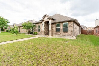 210 Cool Meadows Ln in Red Oak, TX - Building Photo - Building Photo