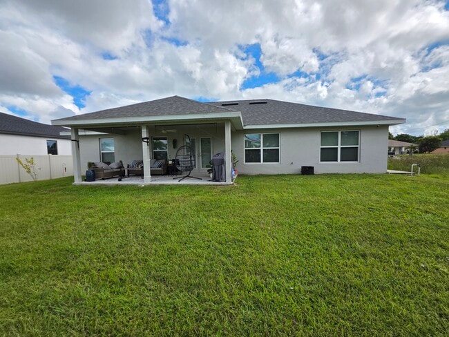 4236 NE 20th Pl in Cape Coral, FL - Building Photo - Building Photo