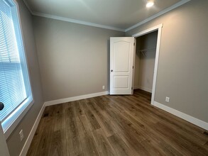 76 E U.S. Hwy 6 in Valparaiso, IN - Building Photo - Building Photo