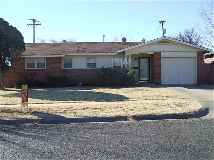 4201 Summit Cir in Amarillo, TX - Building Photo