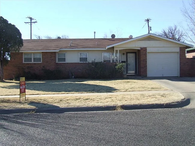 4201 Summit Cir