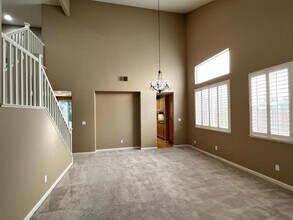 2827 Canwick Ln in Brentwood, CA - Building Photo - Building Photo