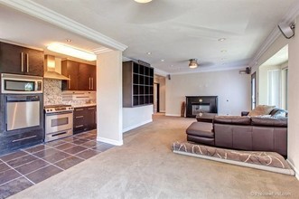 3524 Wilshire Ter in San Diego, CA - Building Photo - Interior Photo