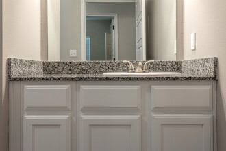 Landmark at Auburn Lakes in Spring, TX - Building Photo - Interior Photo