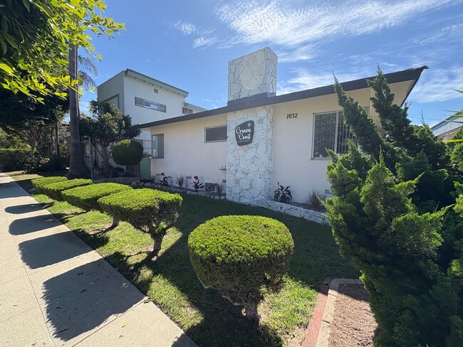 property at 7832 W Manchester Ave