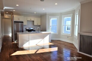3916 Washington St, Unit 2 in Boston, MA - Building Photo