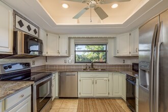 14 Mariner Dr in Tarpon Springs, FL - Foto de edificio - Building Photo