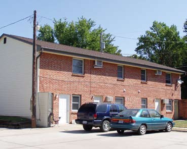 508-510 Maple St in Yutan, NE - Foto de edificio - Building Photo