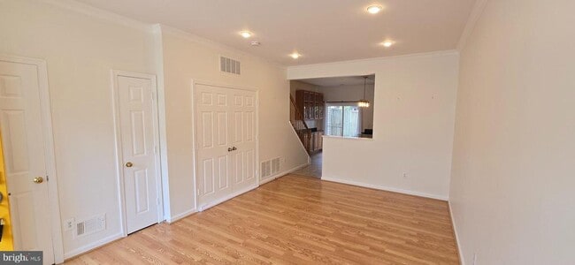 2436 Old Farmhouse Ct in Herndon, VA - Building Photo - Building Photo