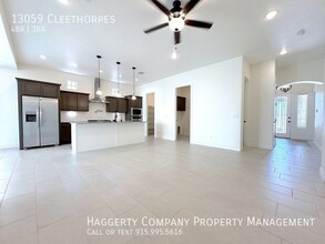 13059 Cleethorpes St in El Paso, TX - Foto de edificio - Building Photo