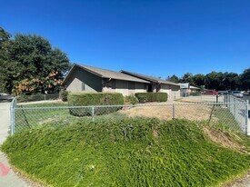 1217 Kara Ln in Modesto, CA - Building Photo