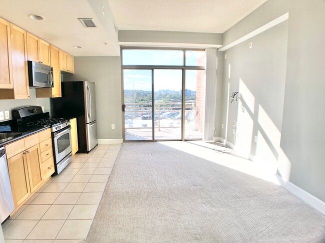 property at 3600 S Glebe Rd