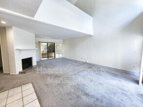 7302 Alicante Rd in Carlsbad, CA - Building Photo - Building Photo