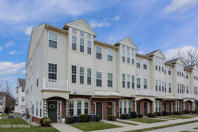 43 Jake Dr in Tinton Falls, NJ - Building Photo - Building Photo